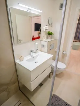 Azimuth View Apartment *